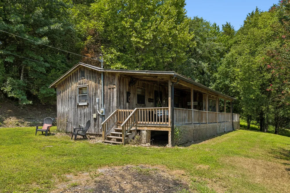 238 Rarick Ln Gainesboro, TN 38562