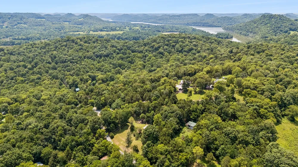 238 Rarick Ln Gainesboro, TN 38562