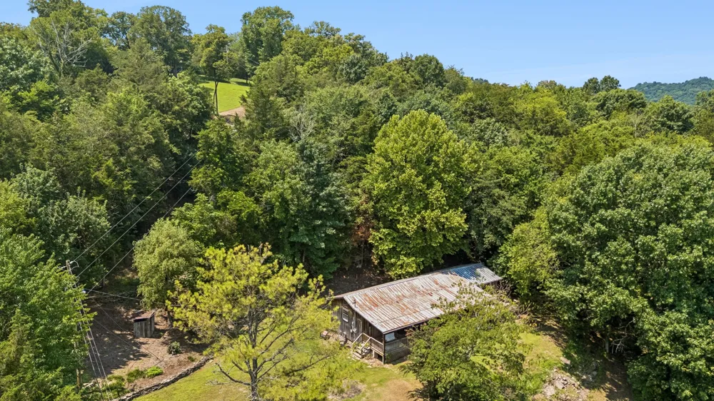 238 Rarick Ln Gainesboro, TN 38562