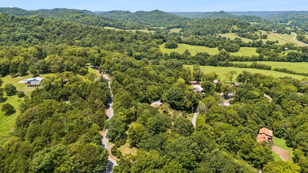 238 Rarick Ln Gainesboro, TN 38562