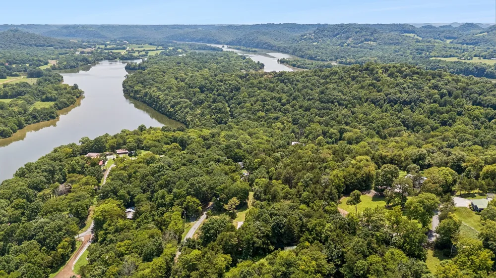 238 Rarick Ln Gainesboro, TN 38562