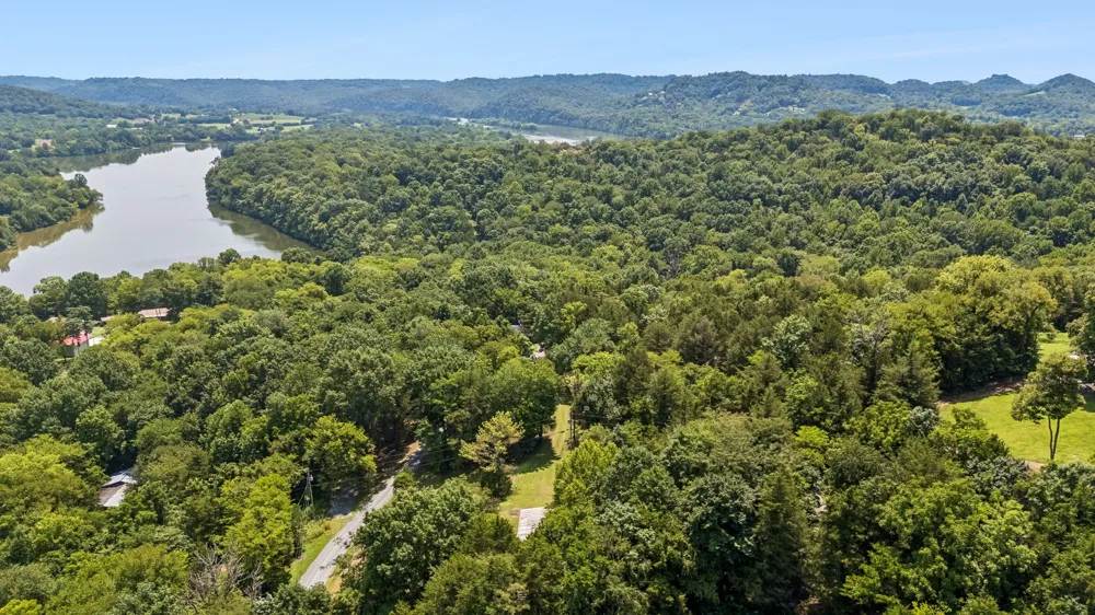 238 Rarick Ln Gainesboro, TN 38562