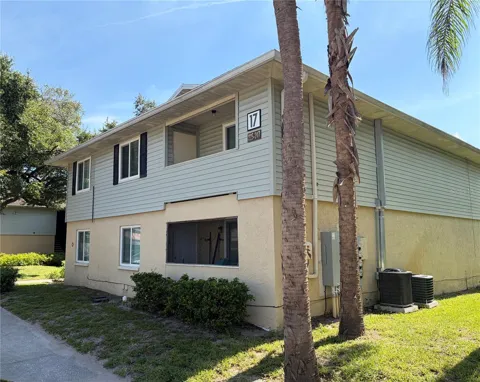 233 THORN TREE PLACE