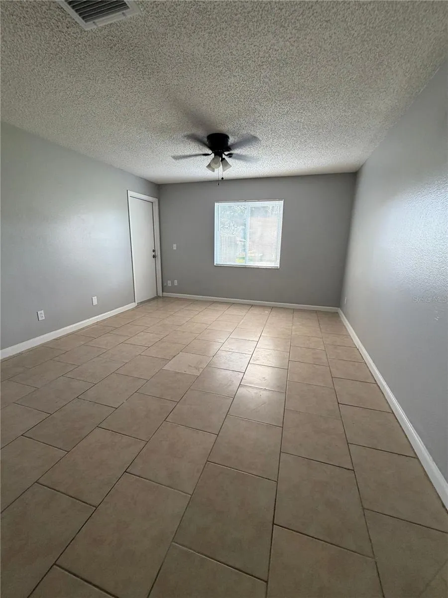 233 THORN TREE PLACE Brandon, FL 33510
