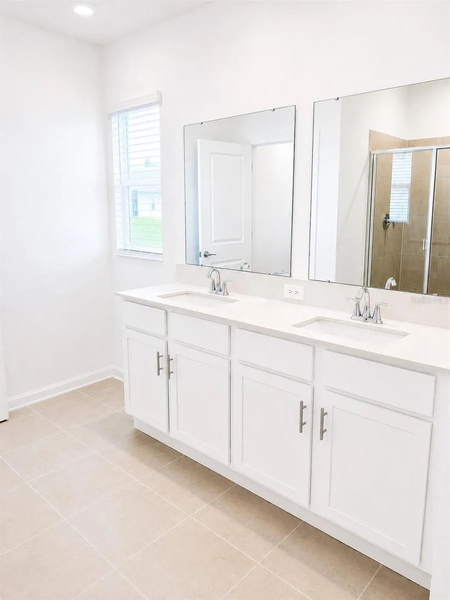 5677 LIVELINESS ALLEY Clermont, FL 34714
