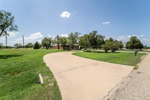 102 Five Oaks Road