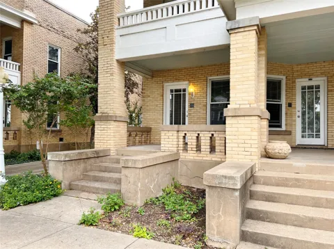 420 W Franklin Street #4