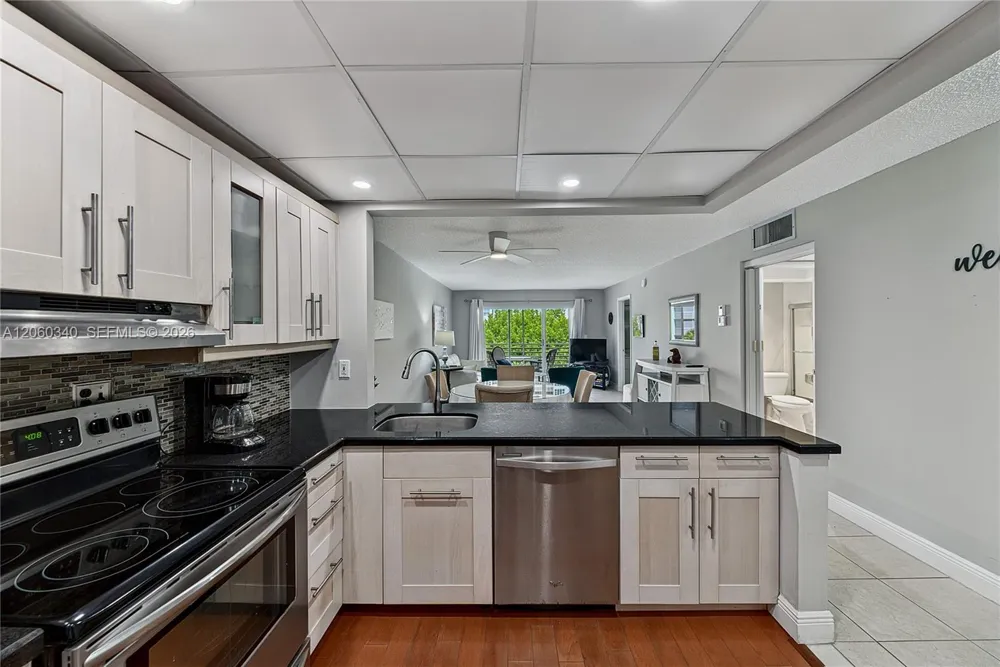 1541 S Ocean Blvd #313 Lauderdale By The Sea, FL 33062