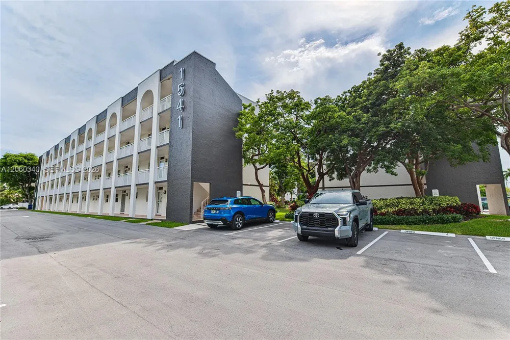 1541 S Ocean Blvd #313 Lauderdale By The Sea, FL 33062