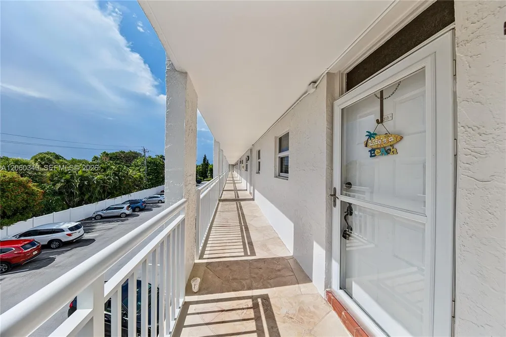 1541 S Ocean Blvd #313 Lauderdale By The Sea, FL 33062