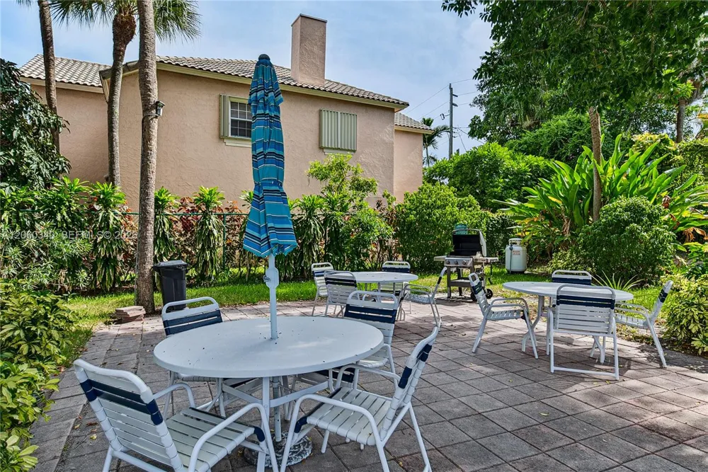 1541 S Ocean Blvd #313 Lauderdale By The Sea, FL 33062