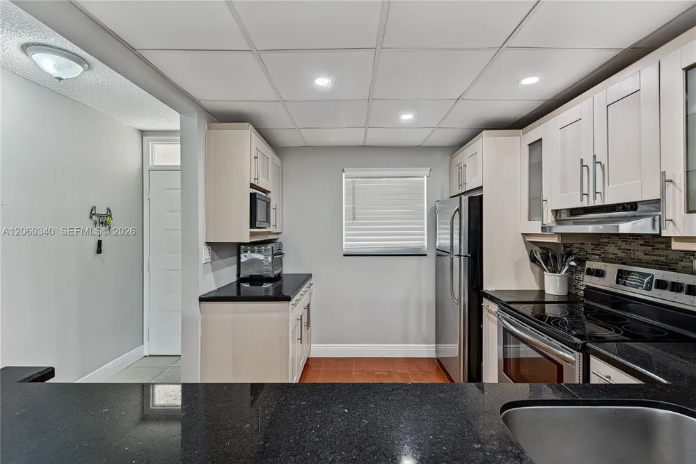 1541 S Ocean Blvd #313 Lauderdale By The Sea, FL 33062