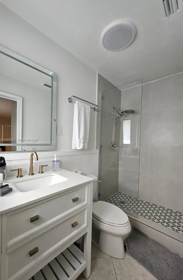 2770 NE 30th St Lighthouse Point, FL 33064