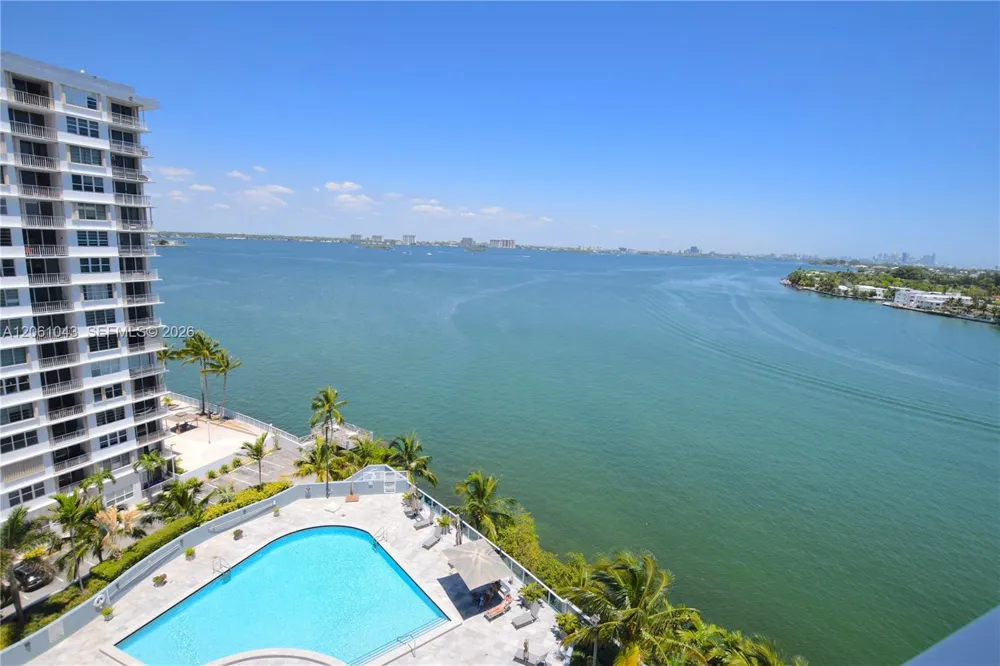 1881 79th St Cswy #1102 North Bay Village, FL 33141