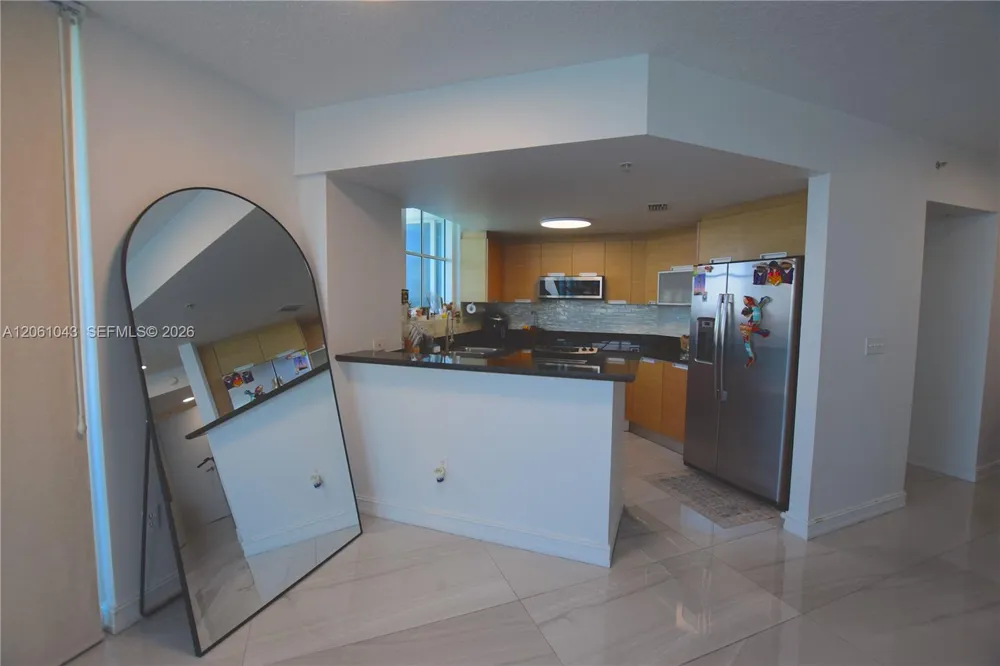 1881 79th St Cswy #1102 North Bay Village, FL 33141