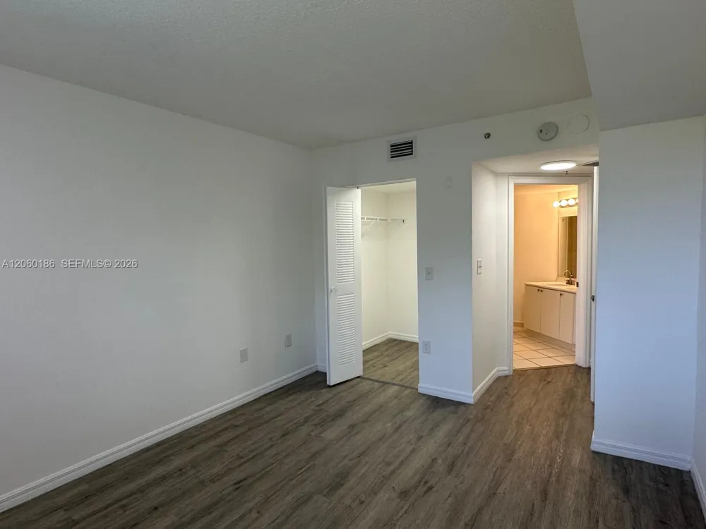 17602 NW 25th Ave #304 Miami Gardens, FL 33056