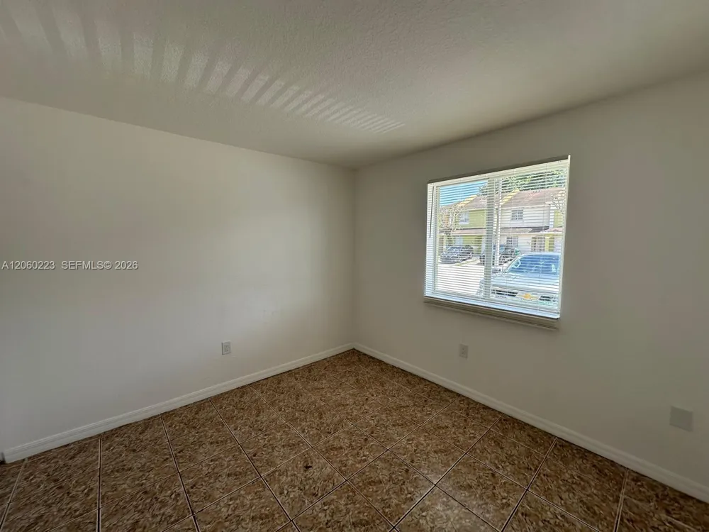 2283 NW 136th Ter Opa-Locka, FL 33054