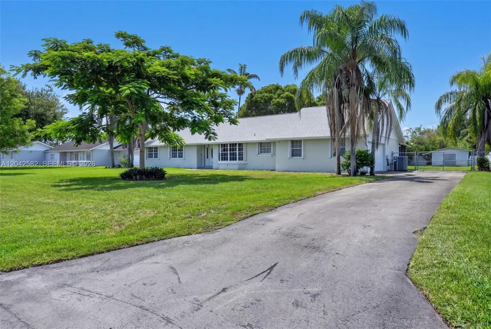 1728 NW 20th St Homestead, FL 33030