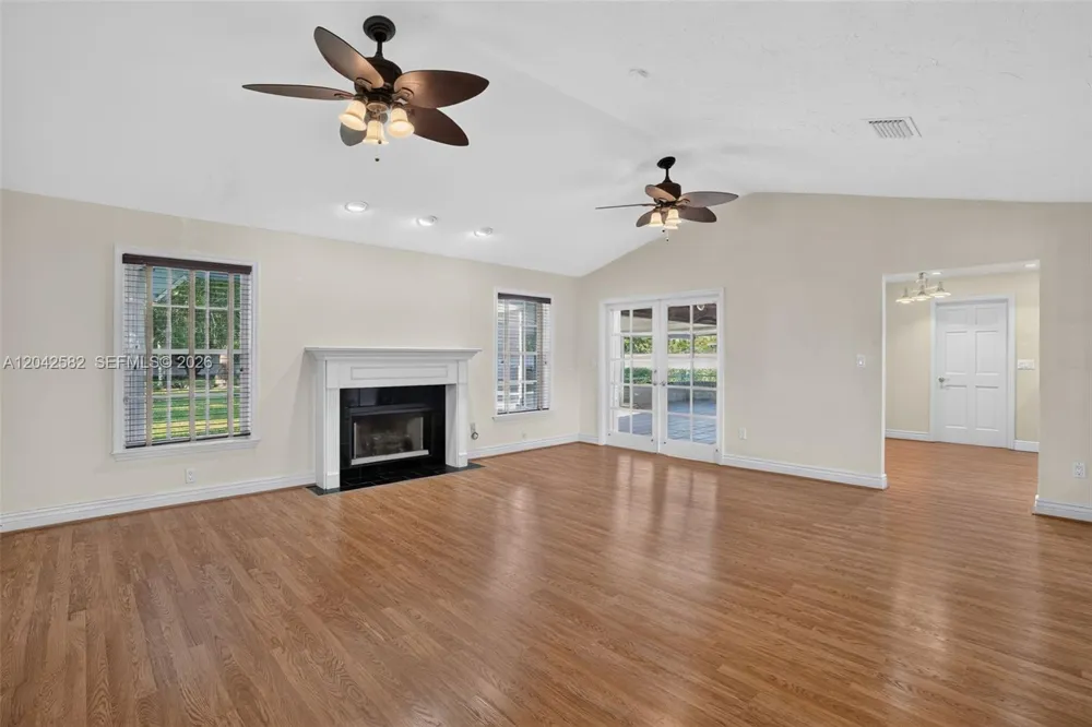 1728 NW 20th St Homestead, FL 33030