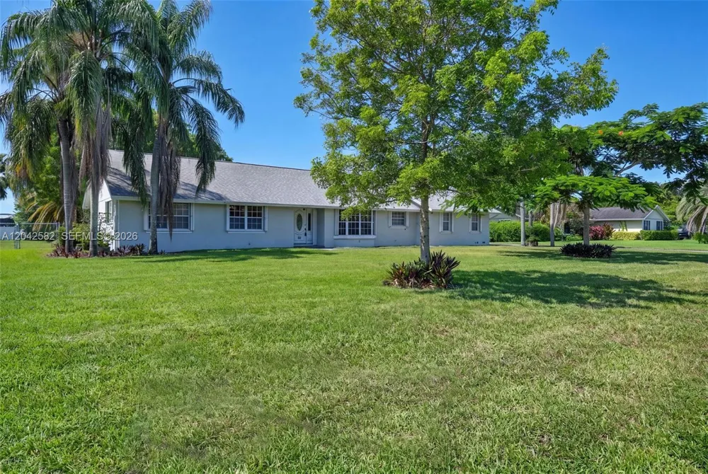 1728 NW 20th St Homestead, FL 33030