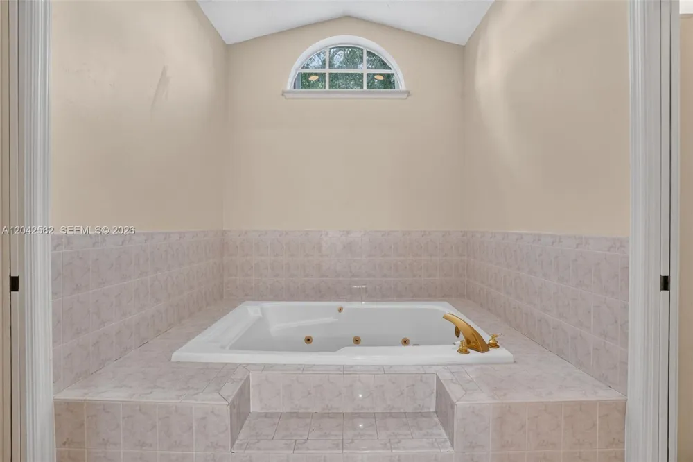 1728 NW 20th St Homestead, FL 33030