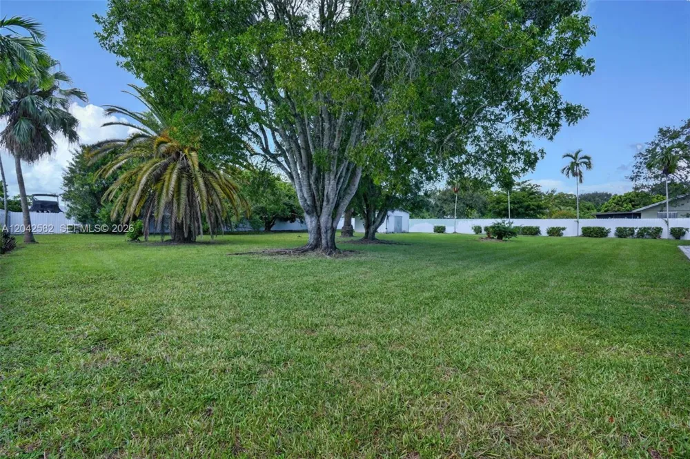 1728 NW 20th St Homestead, FL 33030