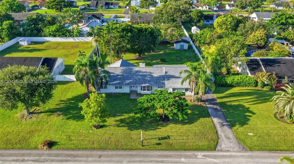 1728 NW 20th St Homestead, FL 33030