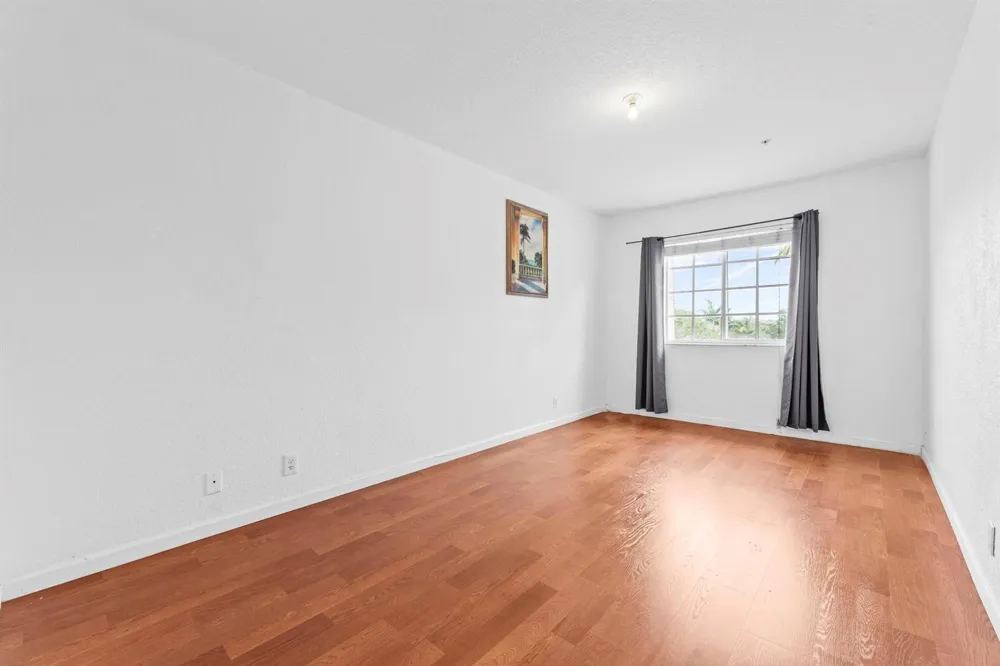 1425 NW 36TH WAY Lauderhill, FL 33311
