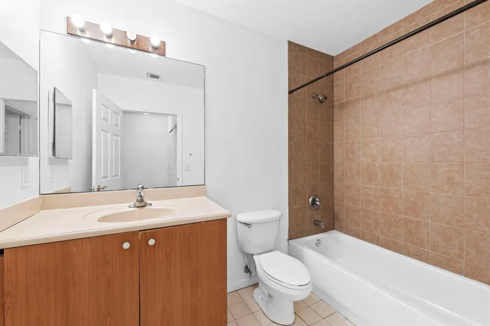 1425 NW 36TH WAY Lauderhill, FL 33311