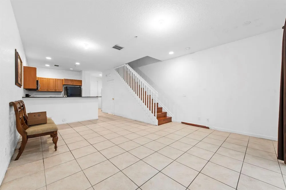 1425 NW 36TH WAY Lauderhill, FL 33311