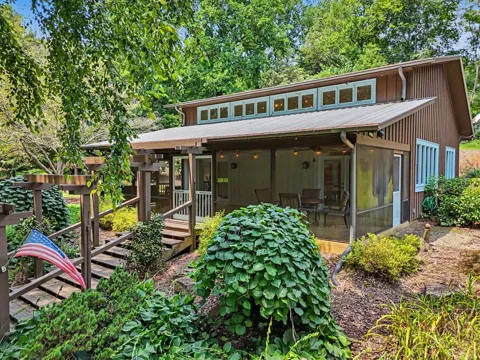 256 Low Gap Road