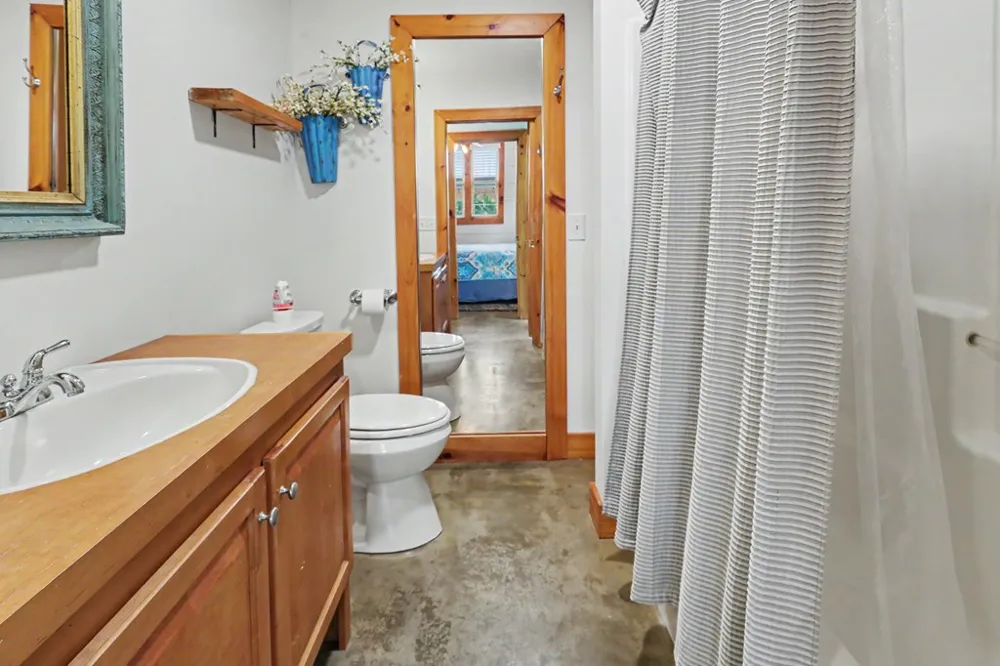 256 Low Gap Road Hayesville, NC 28904