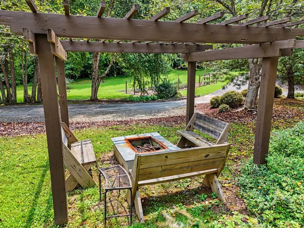 256 Low Gap Road Hayesville, NC 28904