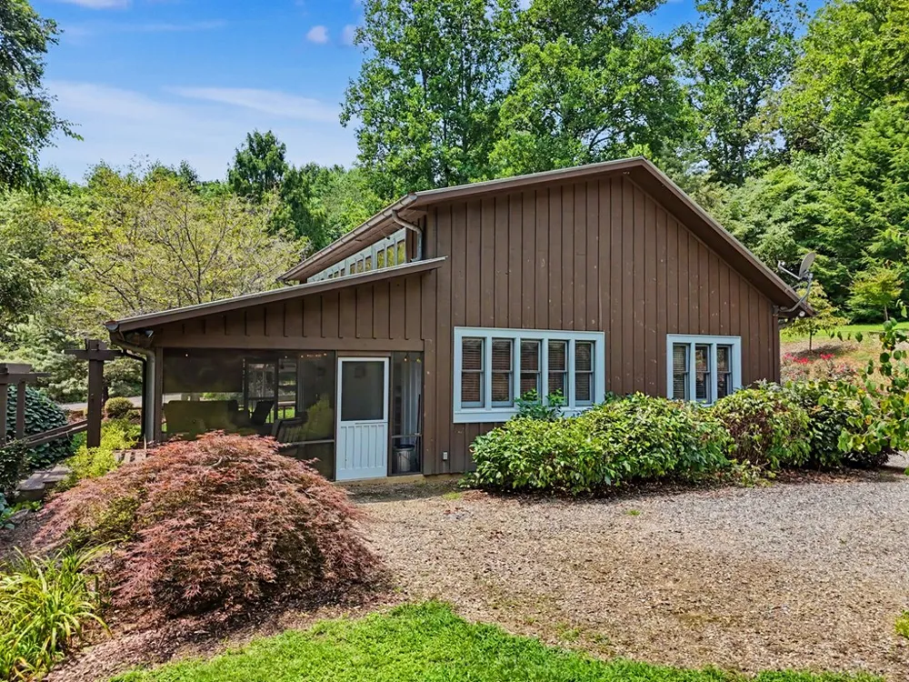 256 Low Gap Road Hayesville, NC 28904