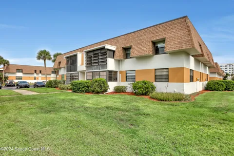 2700 Hwy A1a #4-201