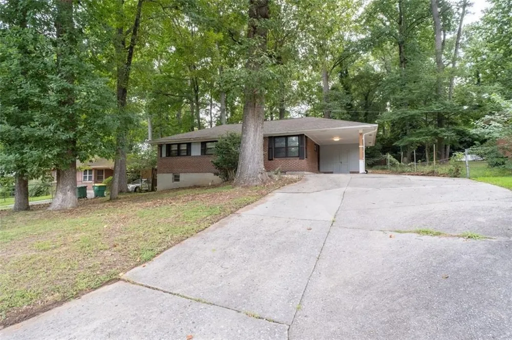 4642 Bartlett Road Forest Park, GA 30297