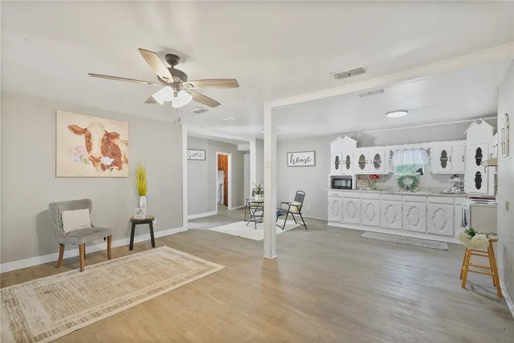 306 E Miller Avenue Kingsville, TX 78363