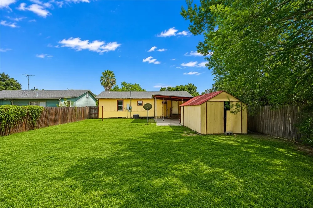 306 E Miller Avenue Kingsville, TX 78363