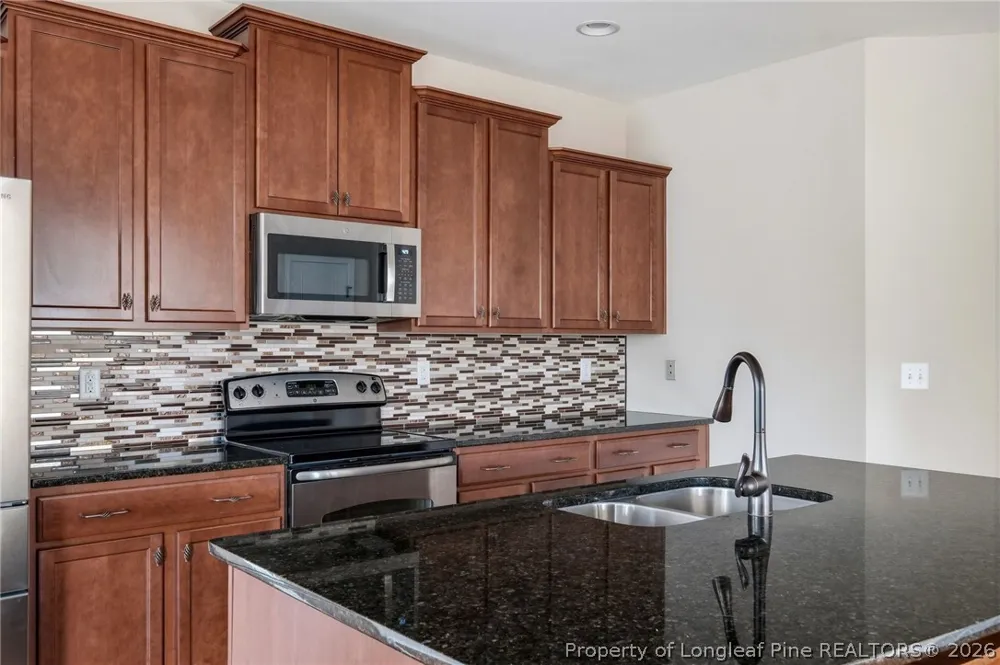 910 Highgrove Drive Spring Lake, NC 28390
