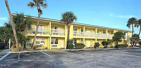 1700 S Atlantic Avenue