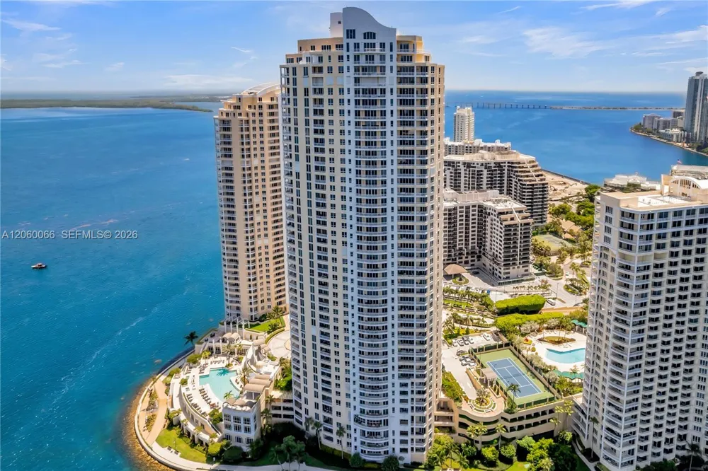 848 Brickell Key Dr #1102 Miami, FL 33131