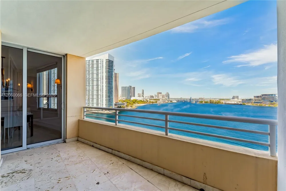 848 Brickell Key Dr #1102 Miami, FL 33131