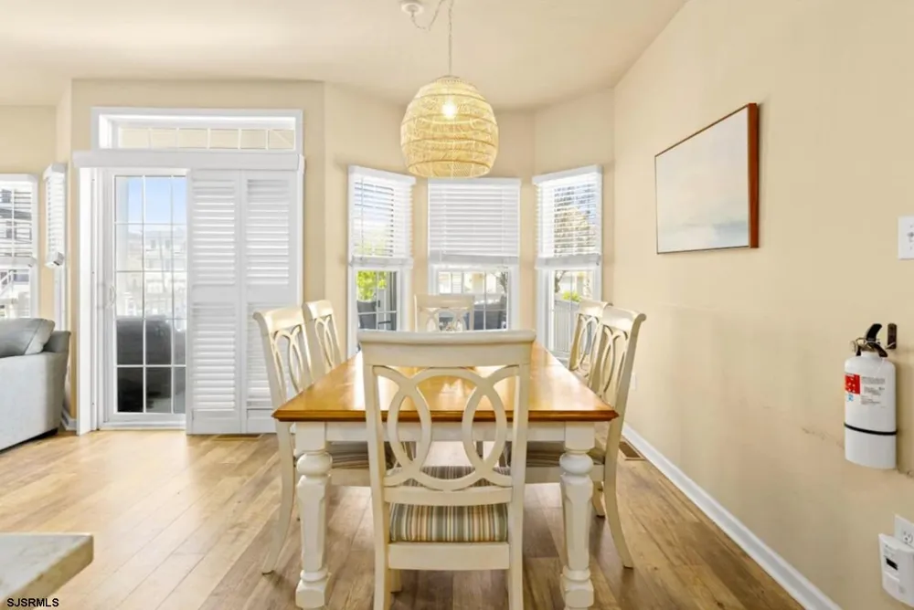 2757 Asbury Ave Ocean City, NJ 08226