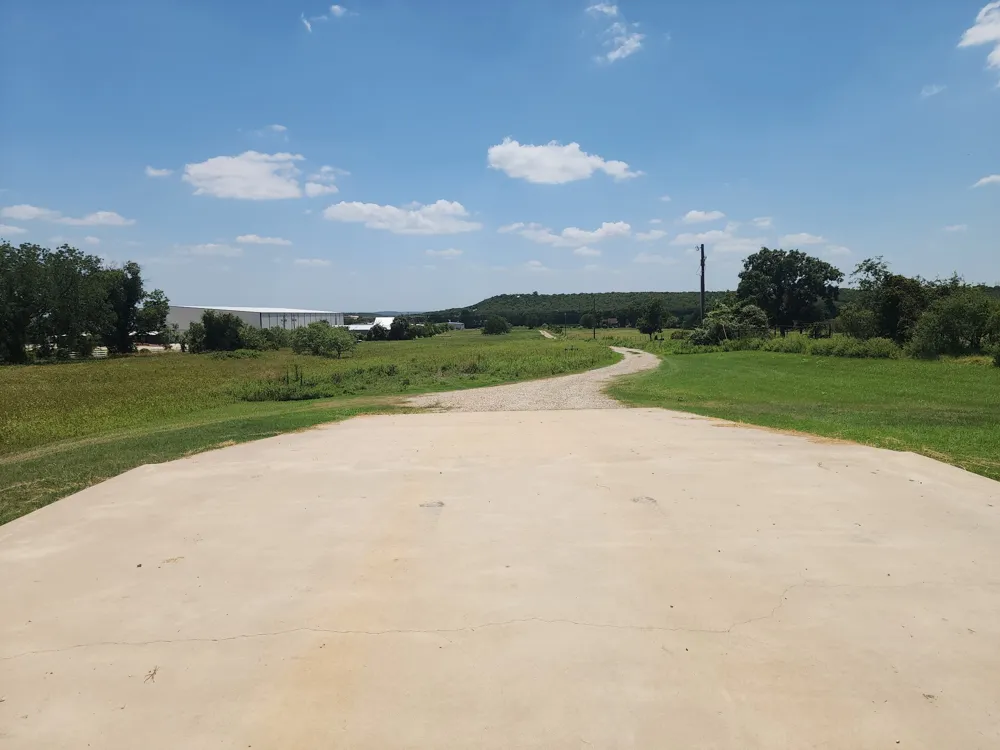 2784 Highway 180 W Mineral Wells, TX 76067
