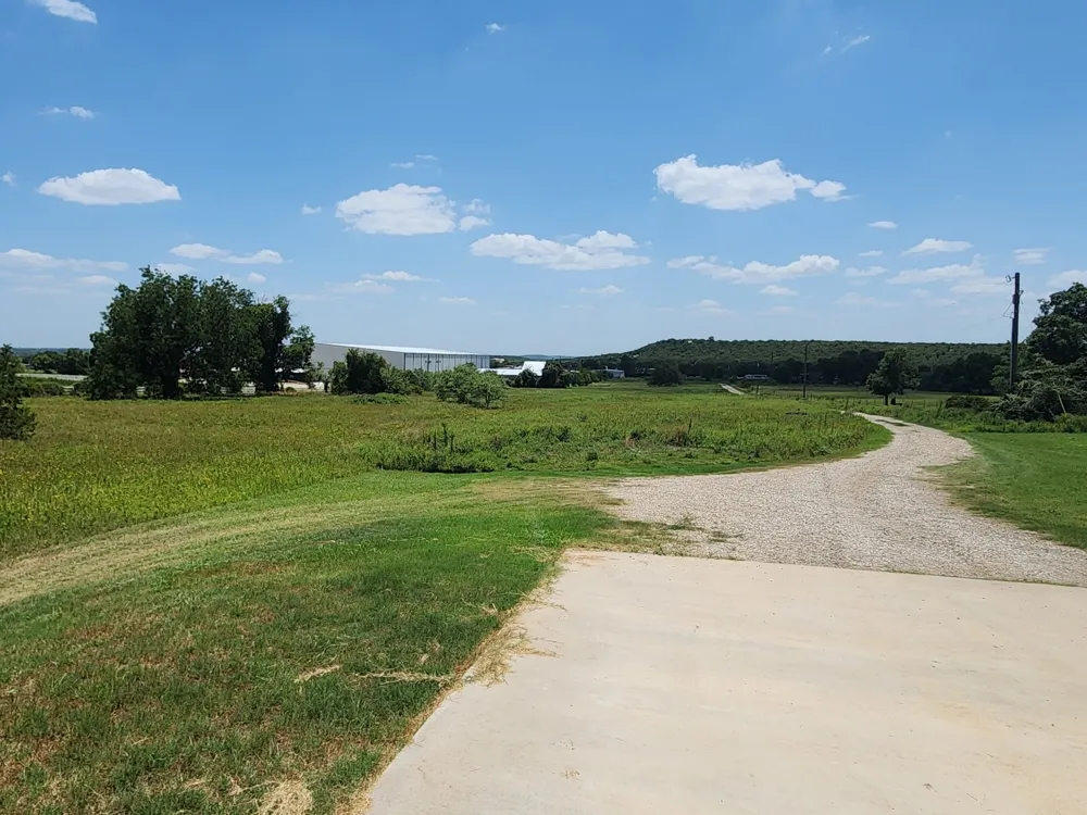 2784 Highway 180 W Mineral Wells, TX 76067