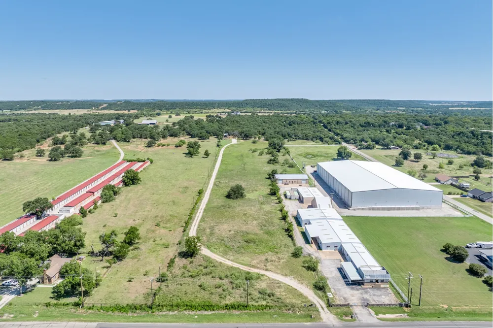 2784 Highway 180 W Mineral Wells, TX 76067