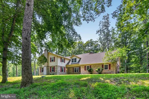 7075 WOOD GLEN DRIVE