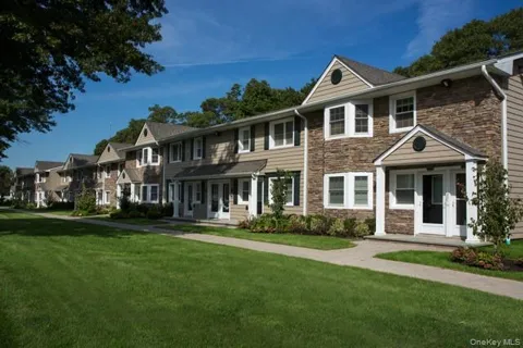 414 Tudor Lane #414