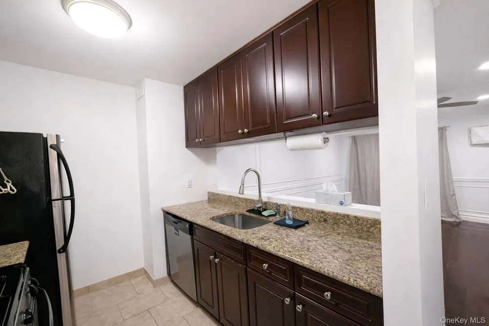 14116 84th Drive #3D Briarwood, NY 11435