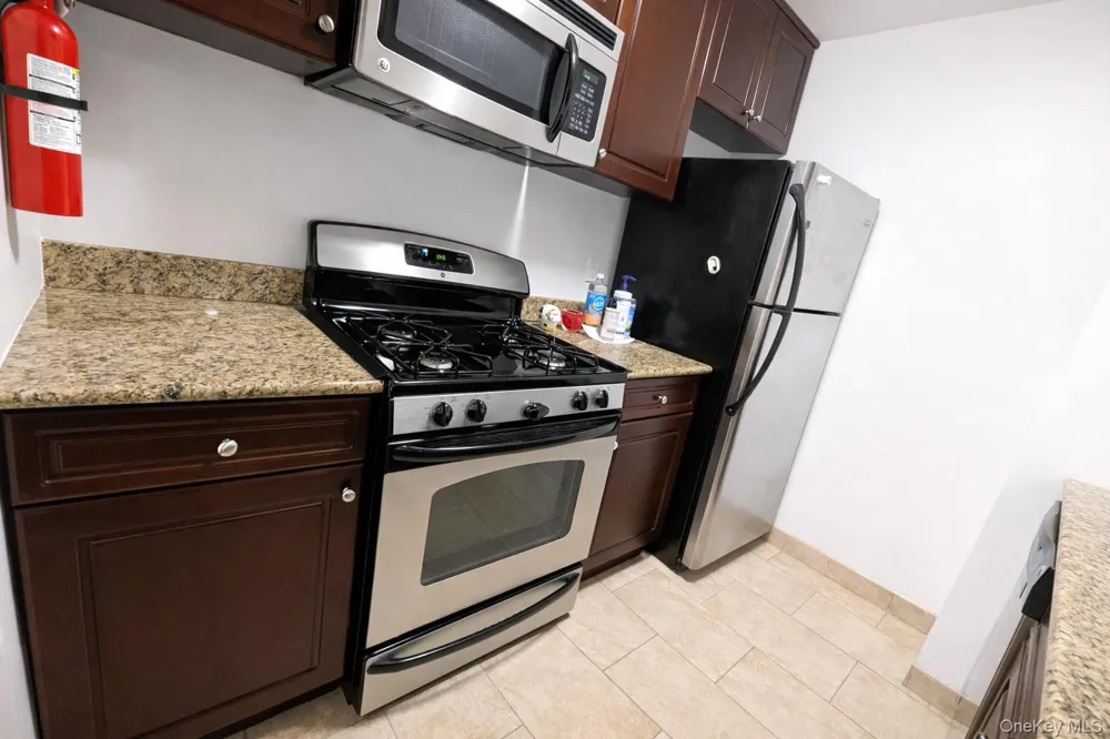 14116 84th Drive #3D Briarwood, NY 11435